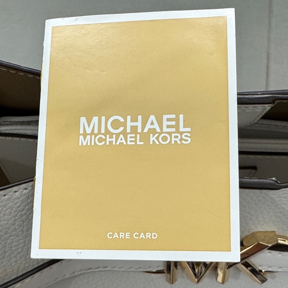 Michael Kors Reed Large Leather Belted Tote Shoulder Purse Bag - Optic White - Picture 14 of 16